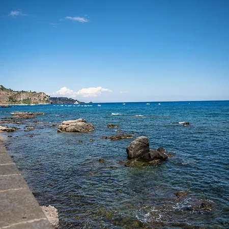 La Casetta Azzurra Naxos Giardini-Naxos Exterior foto