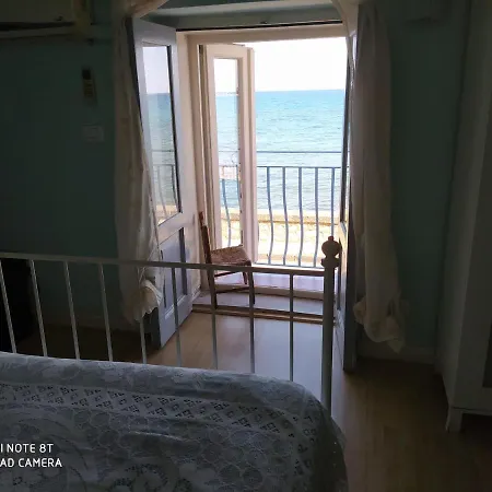 La Casetta Azzurra Naxos Giardini-Naxos Exterior foto